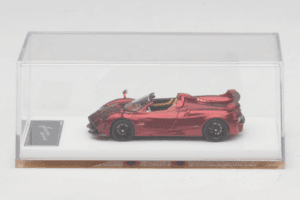 Pagani Huayra Roadster Tricolore Rdeč Henson & Heaven 1:64 PHRTR01 Kovina – slika 6 od 7