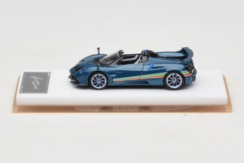 Pagani Huayra Tricolore Roadster Modra Henson & Heaven 1:64 PHTRB01 Smola