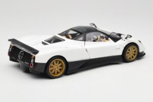 Pagani Zonda F Bel Mondo Motors 1:18 157655 Kovina – slika 3 od 8
