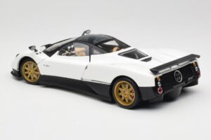 Pagani Zonda F Bel Mondo Motors 1:18 157655 Kovina – slika 7 od 8