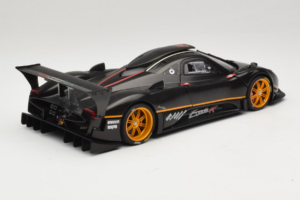 Pagani Zonda R Revolucion Carbon Fiber AUTOart 1:18 78261 Kovina – slika 3 od 8