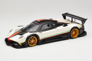 Pagani Zonda R Revolucion Bel AUTOart 1:18 78262 Kovina