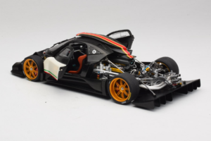 Pagani Zonda R Revolucion Bel AUTOart 1:18 78262 Kovina – slika 5 od 8