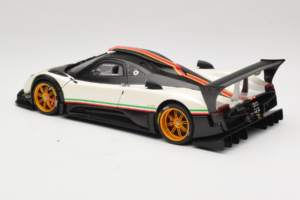 Pagani Zonda R Revolucion Bel AUTOart 1:18 78262 Kovina – slika 7 od 8