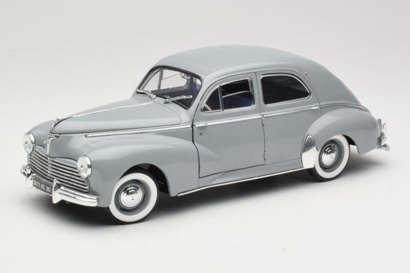 Peugeot 203 Gris Clair Solido 1:18 8145 Kovina