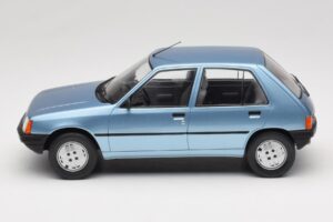 Peugeot 205 Moder MCG 1:18 MCG18491 Kovina – slika 3 od 6