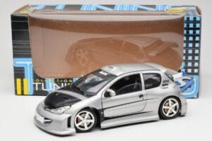 Peugeot 206 MTK Srebrna Solido 1:18 1817 Kovina – slika 8 od 8