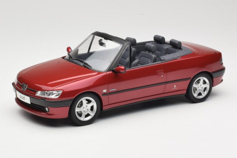 Peugeot 306 Kabriolet Rdeča Otto 1:18 OT042 Smola