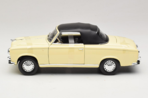 Peugeot 403 Kabriolet Bež Welly 1:18 12551HW Kovina – slika 3 od 6