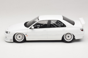 Peugeot 406 by Khyzyl Saleem Bel Otto 1:18 OT1284 Smola – slika 3 od 6