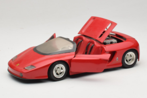 Pininfarina Mythos Rdeč Revell 1:18 8806 Kovina – slika 2 od 8