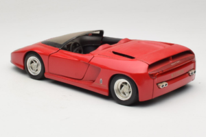 Pininfarina Mythos Rdeč Revell 1:18 8806 Kovina – slika 7 od 8
