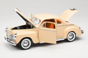 Plymouth Coupe Bež Road Signature 1:18 92398 Kovina – slika 2 od 8