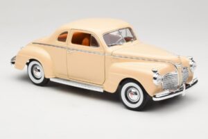 Plymouth Coupe Bež Road Signature 1:18 92398 Kovina – slika 6 od 8