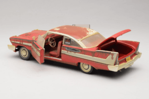 Plymouth Fury Rdeč Christine Umazana Različica Auto World 1:18 AWSS119/06 Kovina – slika 5 od 8