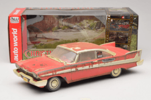 Plymouth Fury Rdeč Christine Umazana Različica Auto World 1:18 AWSS119/06 Kovina – slika 8 od 8