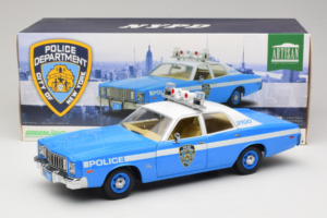 Plymouth Fury Police Pursuit New York Police Department GreenLight 1:18 19043 Kovina – slika 8 od 8