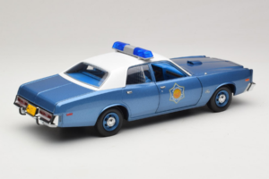 Plymouth Fury Police Pursuit Smokey and the Bandit GreenLight 1:18 19044 Kovina – slika 3 od 8