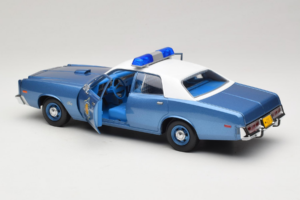 Plymouth Fury Police Pursuit Smokey and the Bandit GreenLight 1:18 19044 Kovina – slika 5 od 8