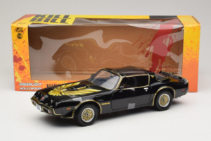 Pontiac Firebird Trans Am Kill Bill Movie Greenlight 1:18 12951 Kovina – slika 6 od 6