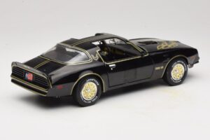 Pontiac Firebird Trans Am SE Smokey and the Bandit Joyride 1:18 33121 Kovina – slika 3 od 8