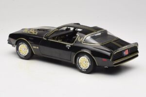 Pontiac Firebird Trans Am SE Smokey and the Bandit Joyride 1:18 33121 Kovina – slika 7 od 8