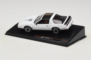 Pontiac Firebird Bel IXO 1:43 CLC582N Kovina – slika 3 od 4