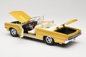 Pontiac GTO Hurst Edition Zlat Maisto 1:18 531884 Kovina – slika 5 od 8