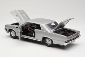 Pontiac GTO Srebrna Sun Star 1:18 1821 Kovina – slika 5 od 8