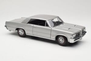 Pontiac GTO Srebrna Sun Star 1:18 1821 Kovina – slika 6 od 8
