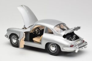 Porsche 356B Srebrn Bburago 1:18 3021-M1 Kovina – slika 5 od 8
