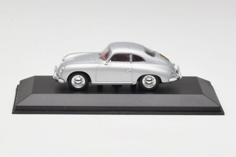 Porsche 356B Coupe Srebrna Minichamps 1:43 400064321 Kovina