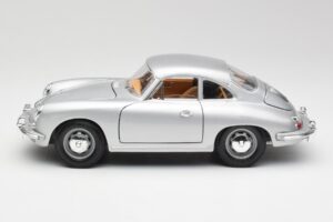 Porsche 356B Srebrn & Rjava Notranjost Bburago 1:18 3021-M2 Kovina – slika 4 od 8