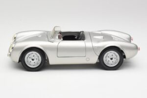 Porsche 550 A Spyder Srebrna Maisto 1:18 50314 Kovina – slika 4 od 8
