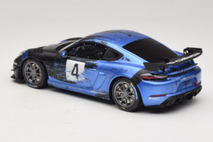Porsche 718 Cayman GT4 RS Clubsport Črn Moder Otto 1:18 OT469 Smola – slika 5 od 6