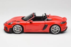 Porsche 718 Spyder RS Guards Red Norev 1:18 187271 Kovina – slika 4 od 8