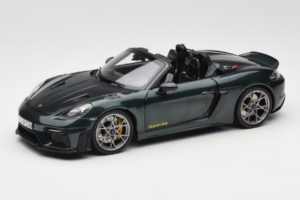 Porsche 718 Spyder RS Weissach Pack Forest Green Norev 1:18 187272 Kovina