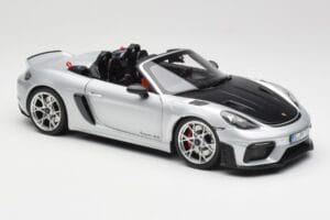 Porsche 718 Spyder RS Weissach Pack GT-Silver Metallic Norev 1:18 187270 Kovina – slika 6 od 8