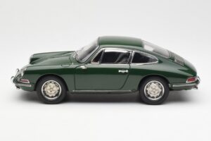 Porsche 901 Zelen CMC 1:18 M-067B Kovina – slika 3 od 6