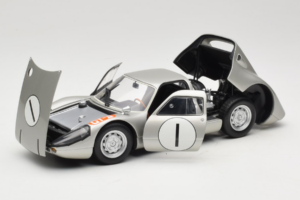 Porsche 904 GTS #1 Japan Grand Prix 1964 Minichamps 1:18 183646701 Kovina – slika 2 od 8