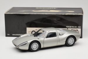 Porsche 904 GTS Srebrn Minichamps 1:18 180067722 Kovina – slika 8 od 8