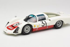Porsche 906 LH #31 H. Herrmann / H. Linge Porsche System Engineering 24 Hours of Le Mans 1966 Minichamps 1:18 100666131 Kovin