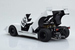 Porsche 908/02 #66A S. McQueen Holtville 1970 AUTOart 1:18 87073 Kovina – slika 3 od 8