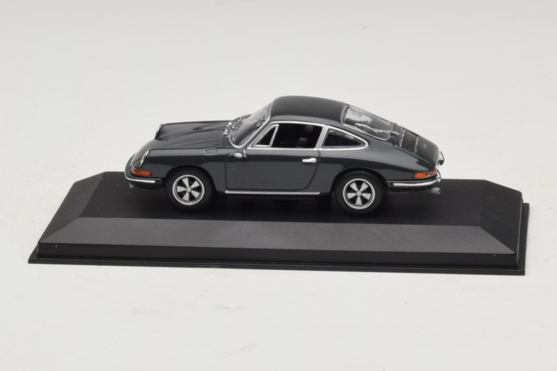 Porsche 911 901 Siv Minichamps 1:43 943067124 Kovina