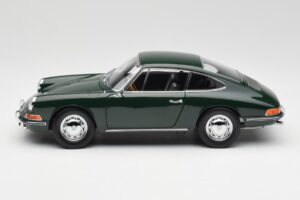 Porsche 911 901 Irish Zelena Kyosho 1:18 08969G Kovina – slika 4 od 8