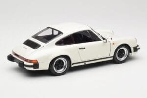 Porsche 911 930 Carrera 3.2 Grand Prix White Minichamps 1:18 100063024 Kovina – slika 3 od 8