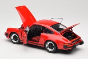 Porsche 911 930 Carrera 3.2 Guards Red Minichamps 1:18 100063021 Kovina – slika 5 od 8