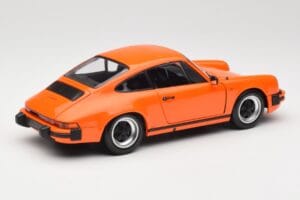 Porsche 911 930 Carrera 3.2 Signal Orange Minichamps 1:18 100063025 Kovina – slika 3 od 8