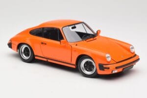 Porsche 911 930 Carrera 3.2 Signal Orange Minichamps 1:18 100063025 Kovina – slika 6 od 8