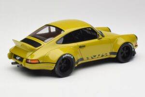 Porsche 911 930 RWB Classic Kaki GT Spirit 1:18 GT120 Smola – slika 2 od 6